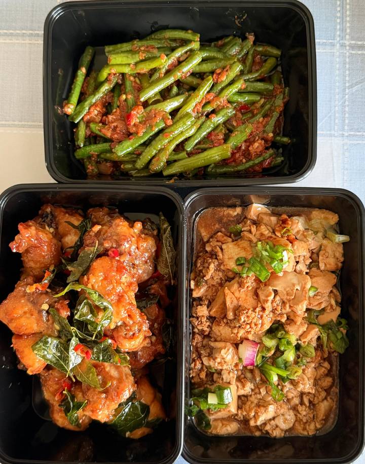 参巴四季豆、咖喱叶鸡、肉碎豆腐